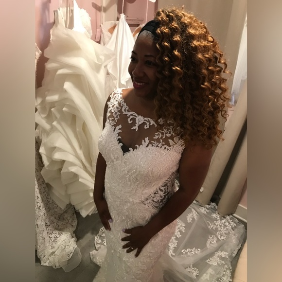 Maggie Sottero Lydia Anne Wedding Dress - Picture 3 of 16